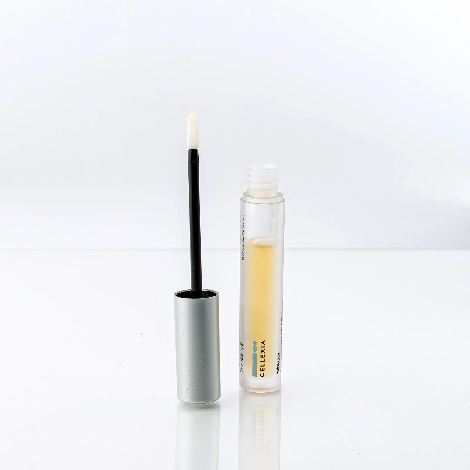 Advanced Lip Plumping Formula - Image 6
